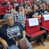 Pessoas do gabinete da Vereadora Luciula, com camisetas escritas com 'Maltratar animais é crime federal' entre participantes da formação Pessoas do gabinete da Vereadora Luciula, com camisetas escritas com 'Maltratar animais é crime federal' entre participantes da formação
