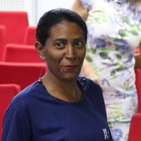 Participantes em atividade durante a oficina