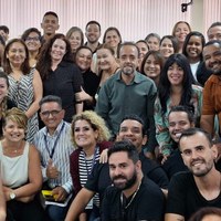 Participantes da Casa e de outros municípios posam para fotografia coletiva ao final da formação