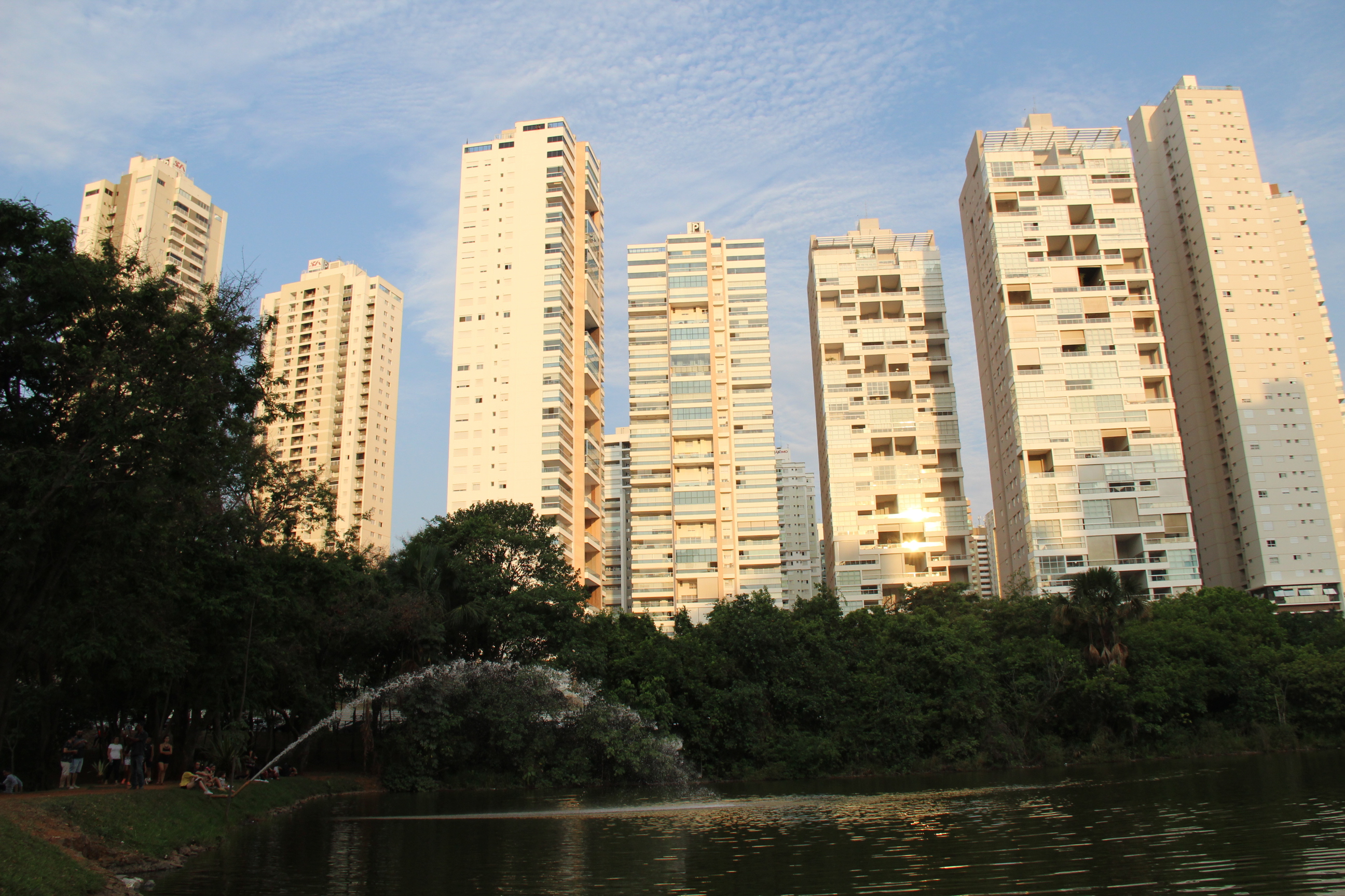 EDIFICAÇÕES -ARQUITETURA ATUAL (Foto Marcelo do Vale).JPG