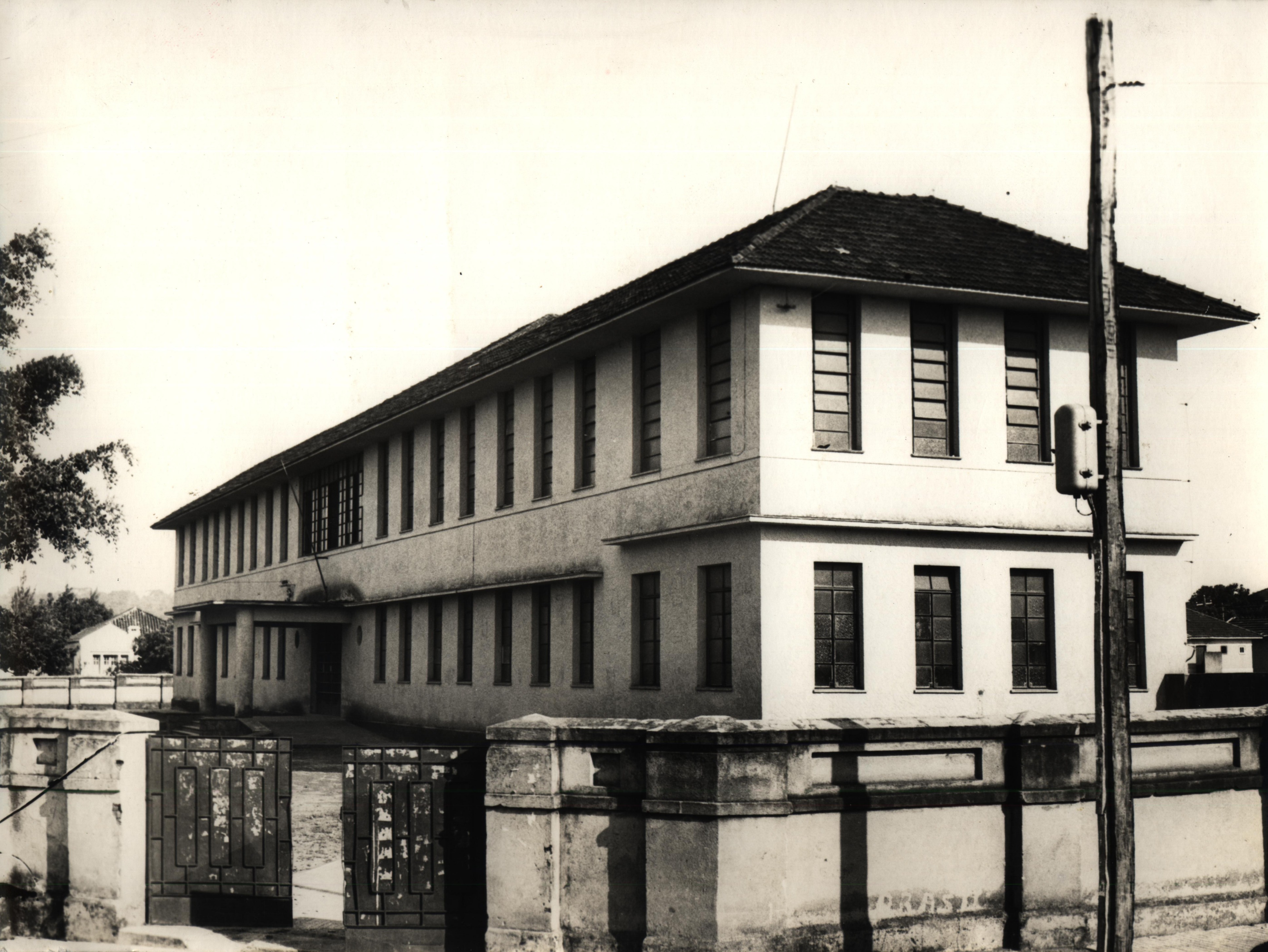 ESCOLA LYCEU DE GOIÂNIA - Década de 40 (Arquivo cedido pela prefeitura de Goiânia).jpg
