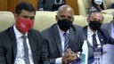 Câmara empossa Rogério Cruz como prefeito de Goiânia