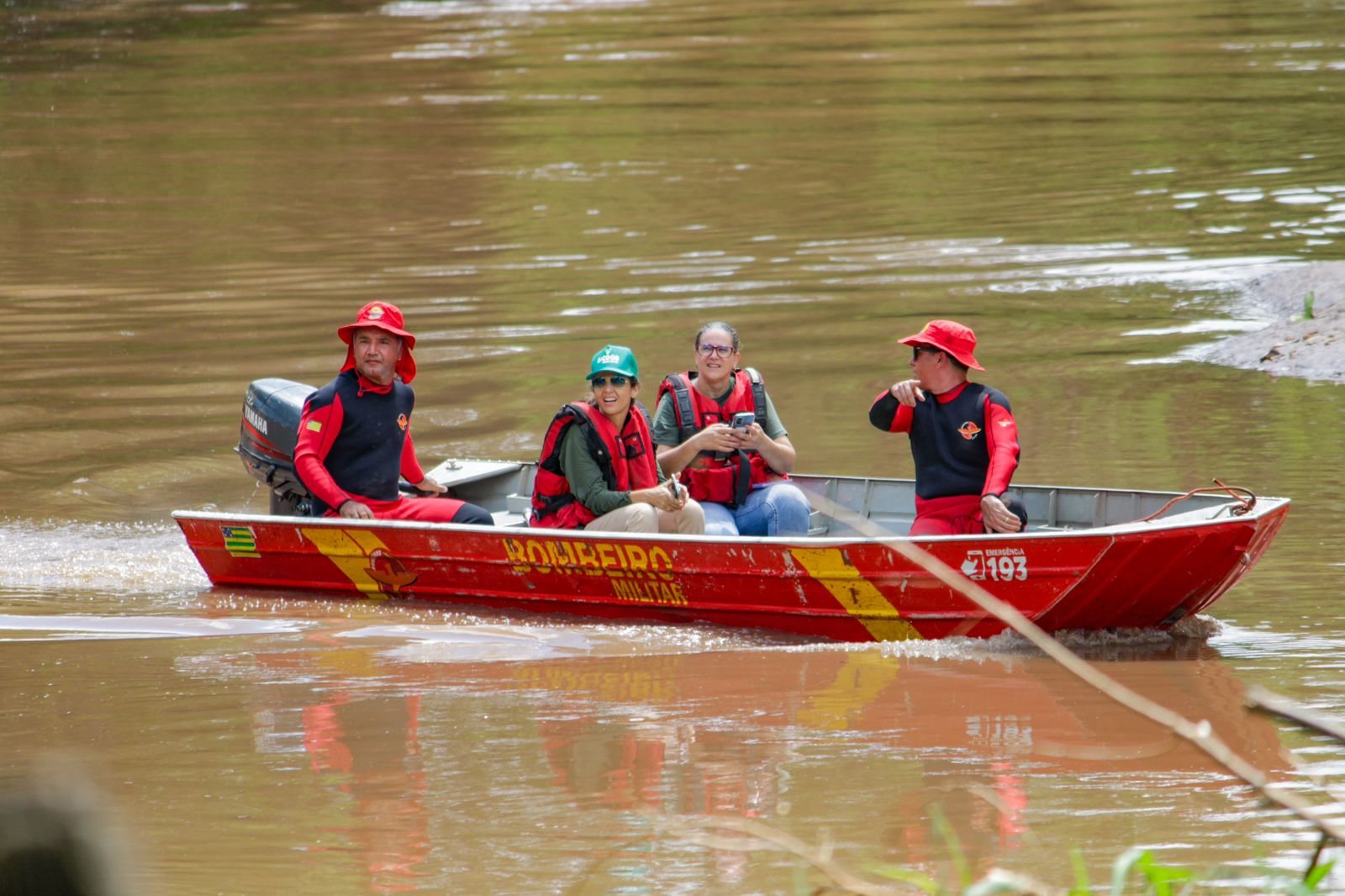 2ª Expedição do Meia Ponte retira 161 toneladas de lixo das margens e leito do rio