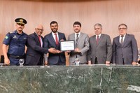 'A este Estado, digo que tenho a missão de cuidar deste povo e de representá-lo', afirma Romário Policarpo ao receber o Título de Cidadão Goiano