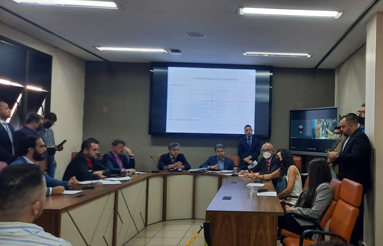 CCJ aprova adicional de insalubridade para servidores de arquivos