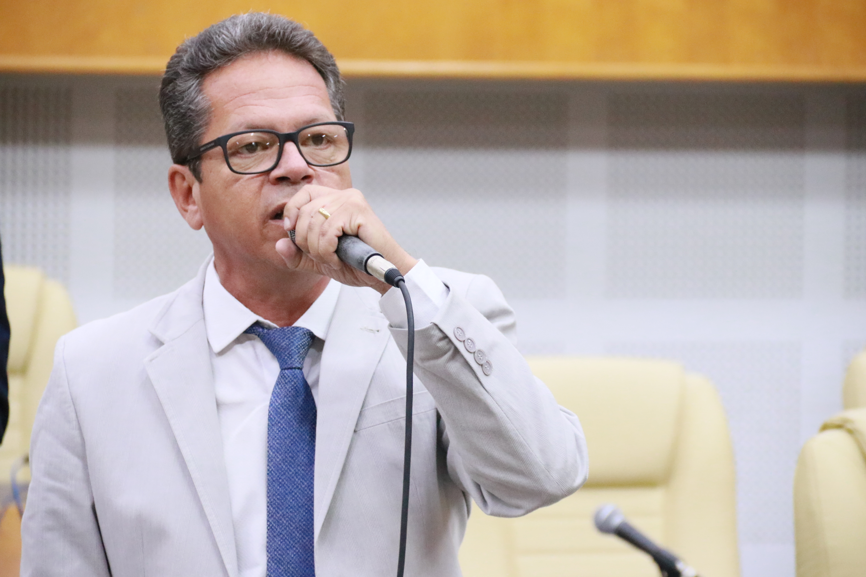 Aplicativo para identificação de veículos de transporte escolar é proposto