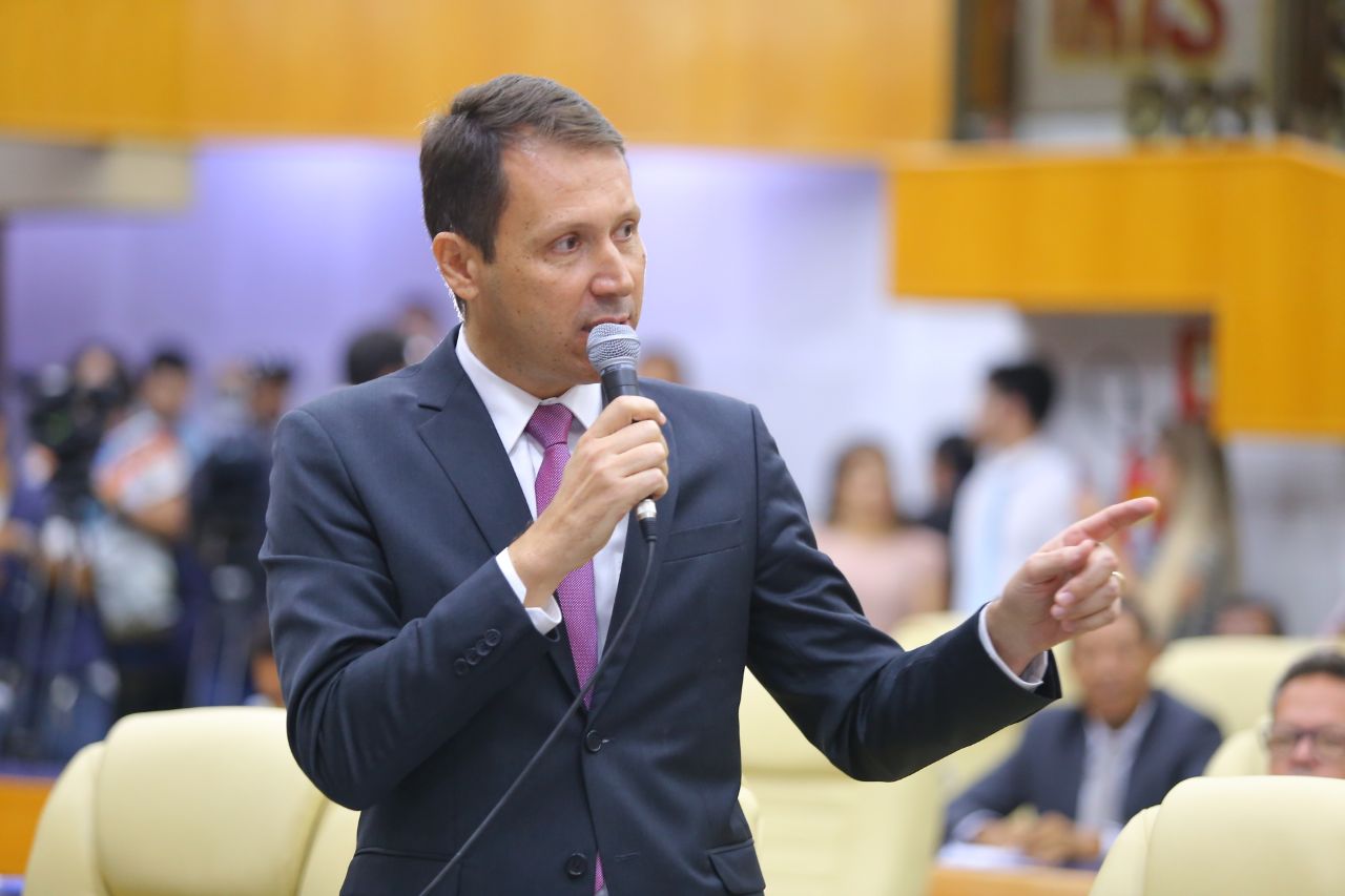 Após sanção presidencial, vereador Andrey vai apresentar projeto que regulamenta transporte por aplicativos em Goiânia