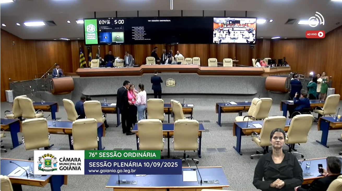 Plenário aprova projeto que possibilita contratação temporária de servidores administrativos da Educação