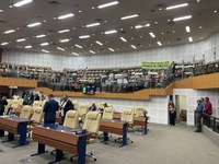 Aprovada prorrogação dos contratos temporários dos administrativos da educação