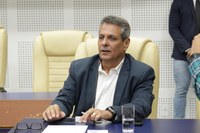 Plenário aprova proibição de uso de celulares durante horário escolar