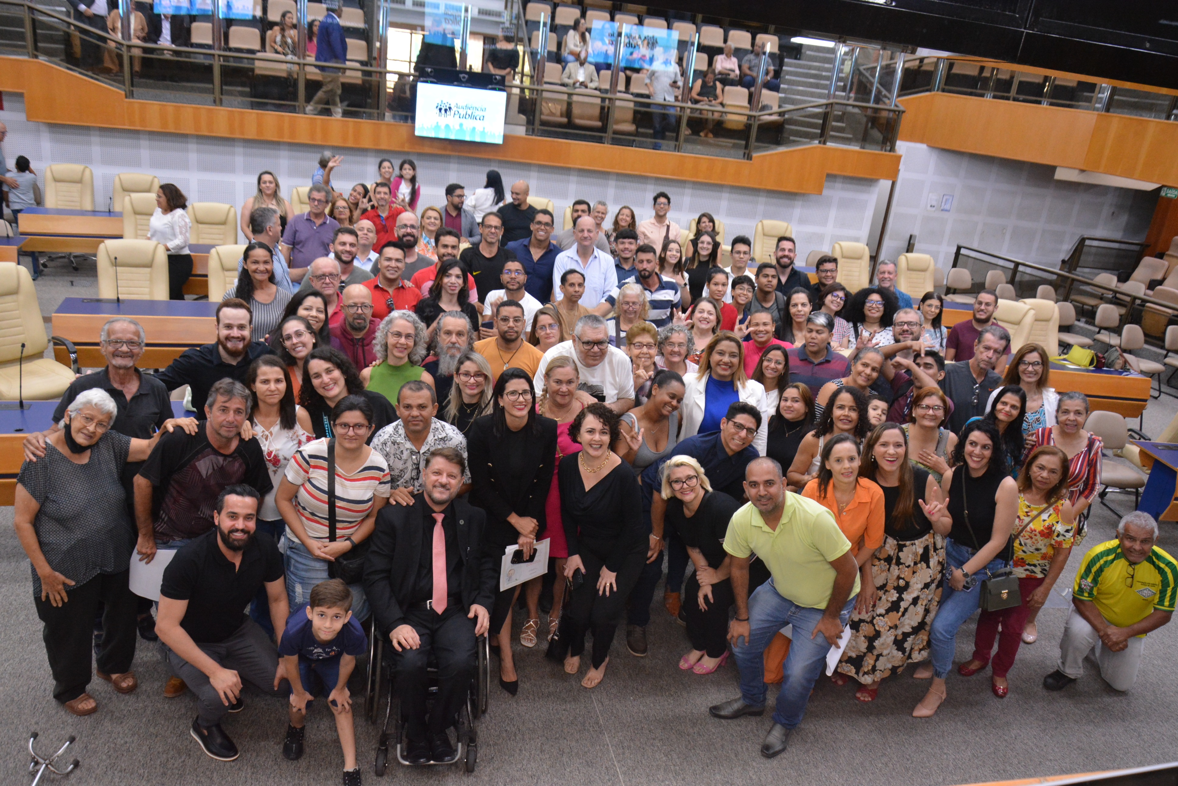 Audiência pública debate inclusão do ensino de Libras nas escolas