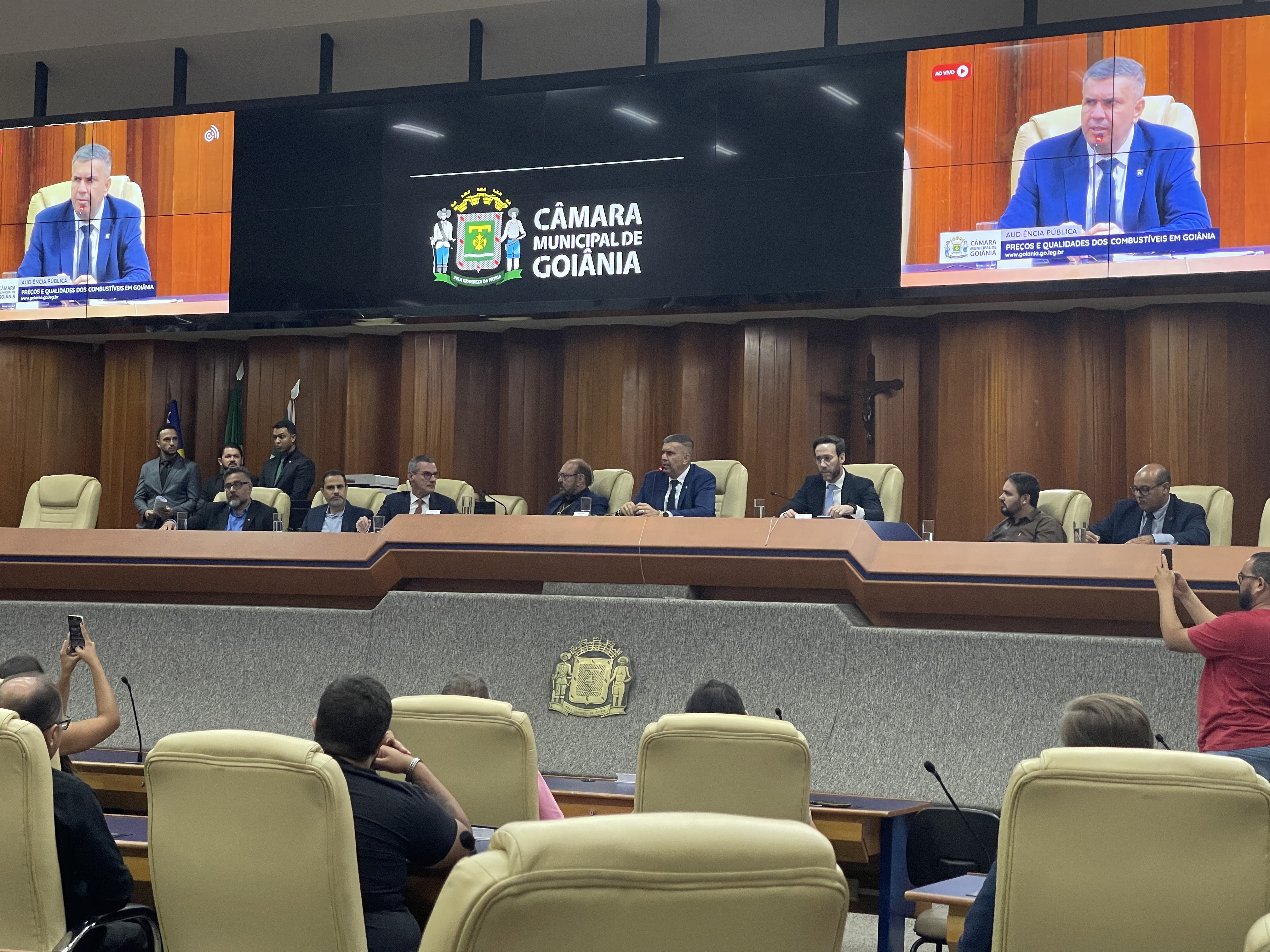Audiência pública discute qualidade e preços dos combustíveis em Goiânia