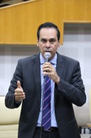 Cai veto a projeto que obriga instalação de faixas de pedestres na porta das escolas