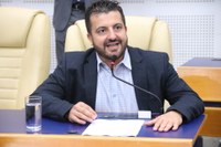 Câmara rejeita veto à garantia de prioridade de vagas para matrículas de órfãos da Covid-19 em Cmeis