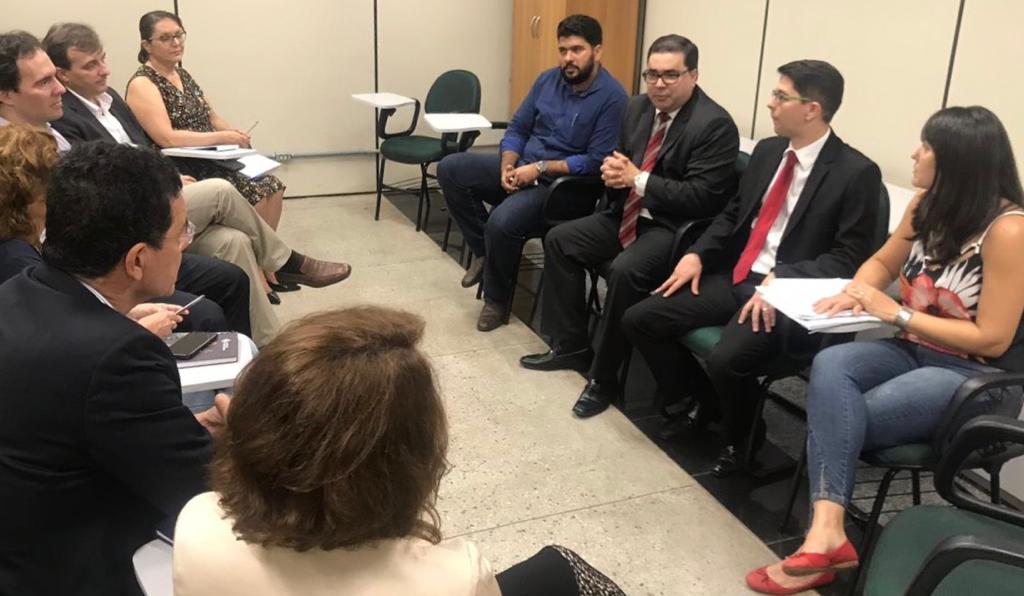 Câmara de Goiânia e UFG realizam reunião para discutir proposta para convocação de aprovados em concurso