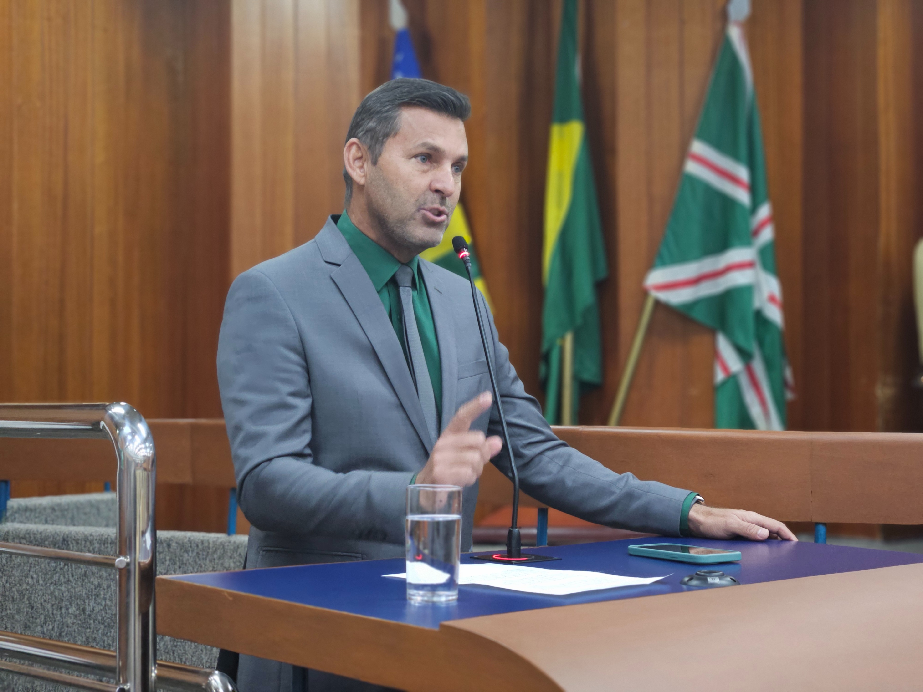 CCJ aprova limitação para horário de funcionamento de distribuidoras de bebidas