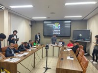 Em reunião extraordinária, CCJ aprova três projetos enviados pelo Executivo