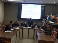 Com emendas, CCJ aprova Código Tributário