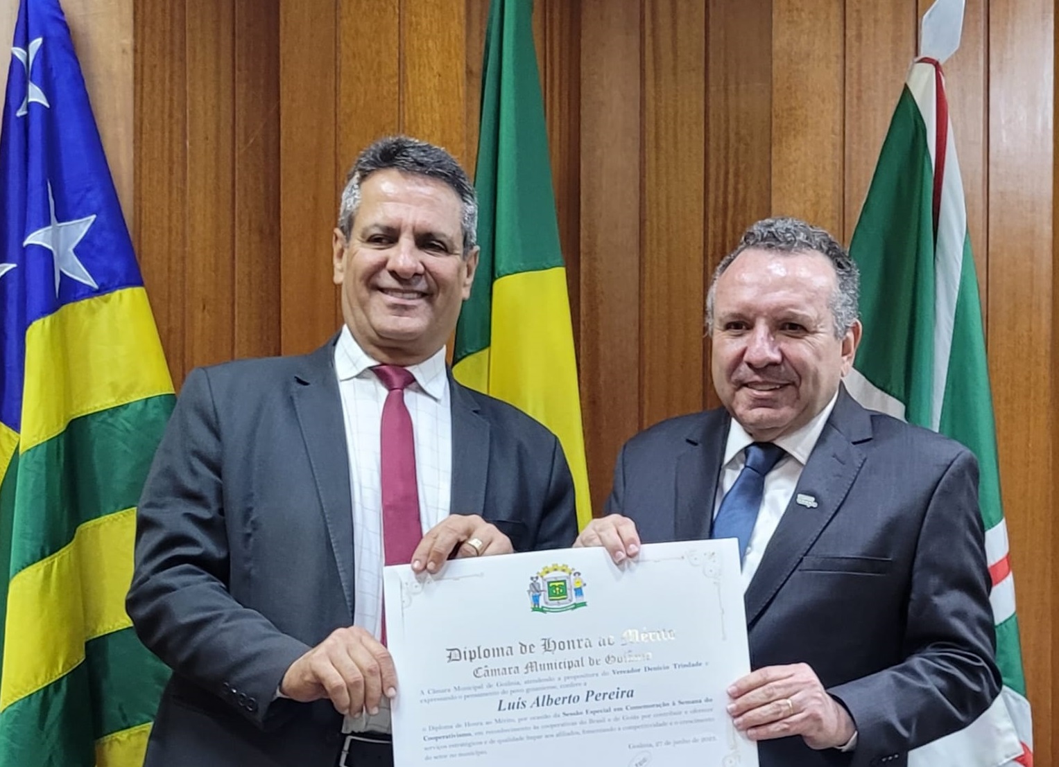 Denício Trindade homenageia cooperativismo em Sessão Especial na Câmara