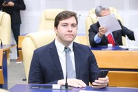 Em 1ª votação, Câmara aprova pagamento de serviços públicos com Pix e cartões
