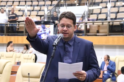 Felipe Cortez Bezerra toma posse na Câmara de Goiânia