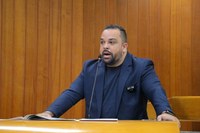 Geverson Abel requer explicações sobre não correção da tabela de vencimentos de servidores da saúde