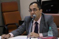 Kajuru defende prioridade de atendimento a idosos e portadores de necessidades especiais