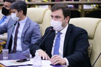 Kitão propõe criação de programa de consultas oftalmológicas gratuitas na Rede Pública de Educação de Goiânia