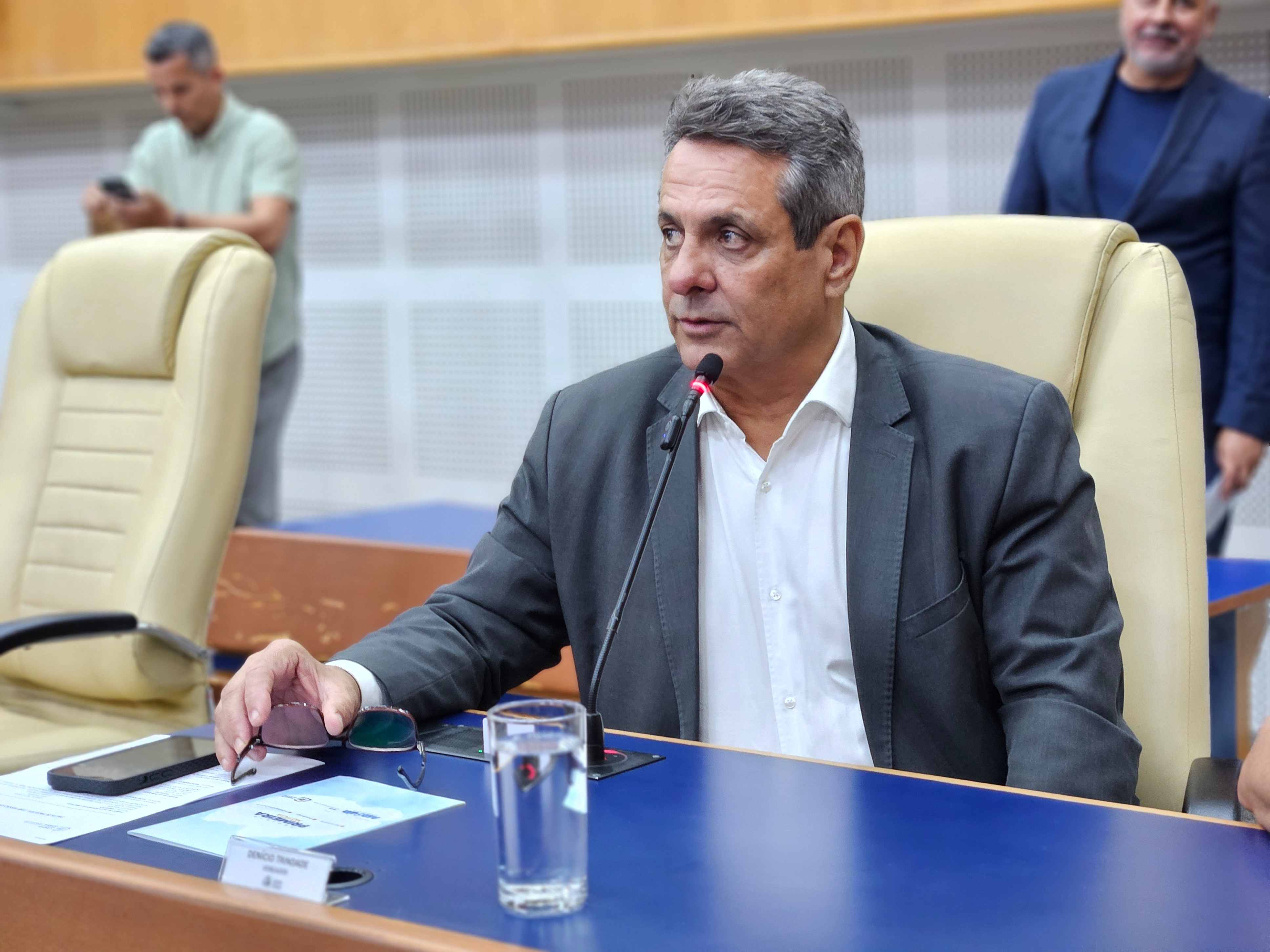 Plenário aprova proibição de exigência de CPF de consumidor em compras em farmácias