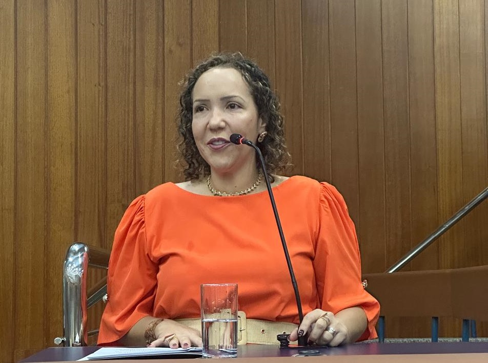 Daniela da Gilka propõe criação do Programa Vereadora por um Dia