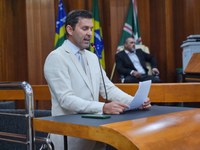 Plenário aprova regras para prática de manobras com motocicletas
