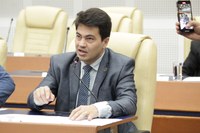 Câmara aprova direito a acompanhante em procedimentos médicos e odontológicos que utilizem sedativos