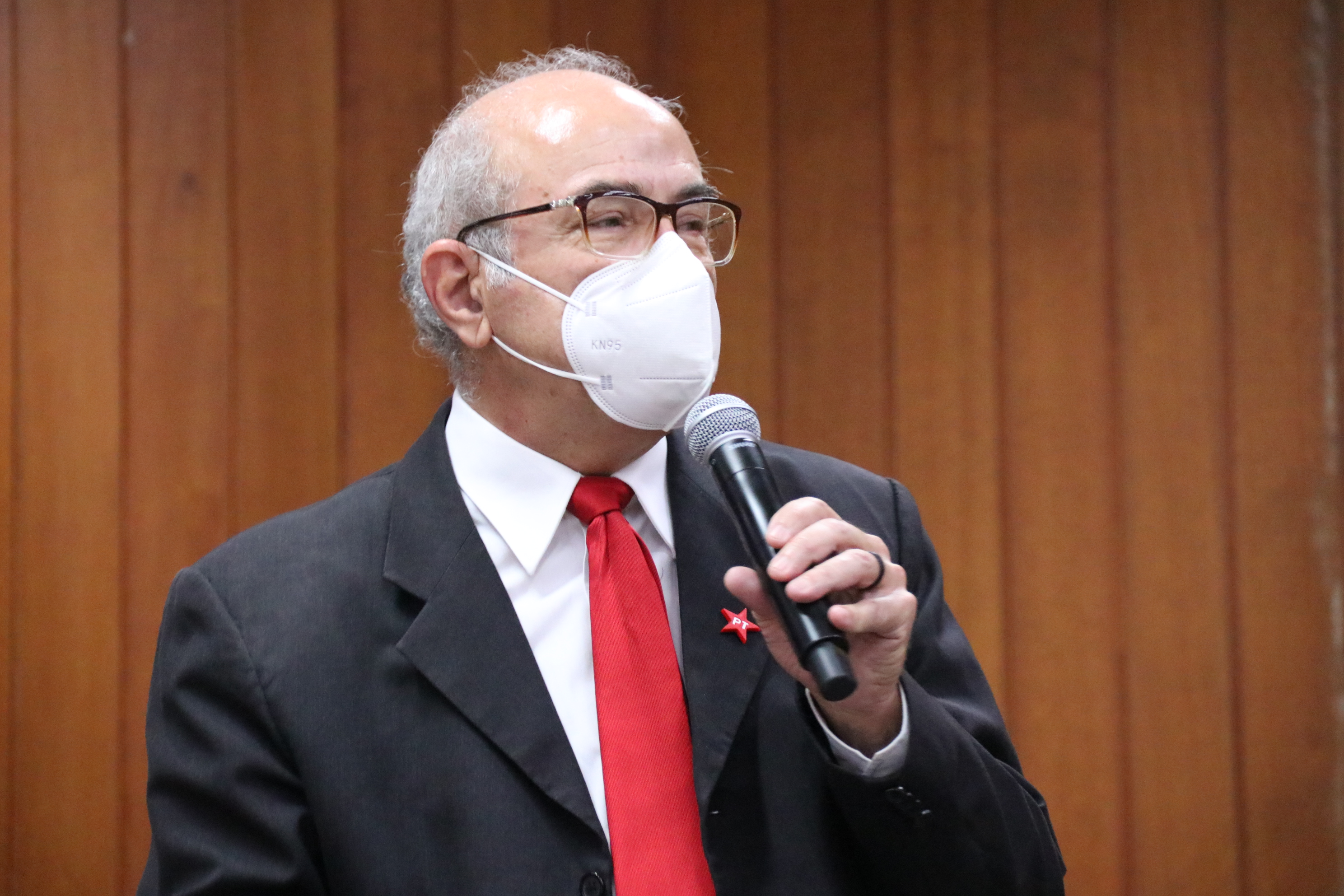 Mauro Rubem denuncia ao MP-GO e TCM processos de compras 'irregulares' pela Prefeitura de Goiânia