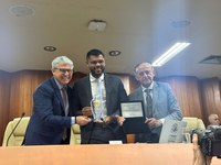 Mesa Diretora recebe certificado do Selo Ouro em Transparência da Atricon