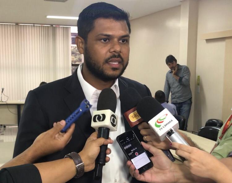 Mesa diretora solicita à Prefeitura informações sobre destinação de receitas com taxa de iluminação pública