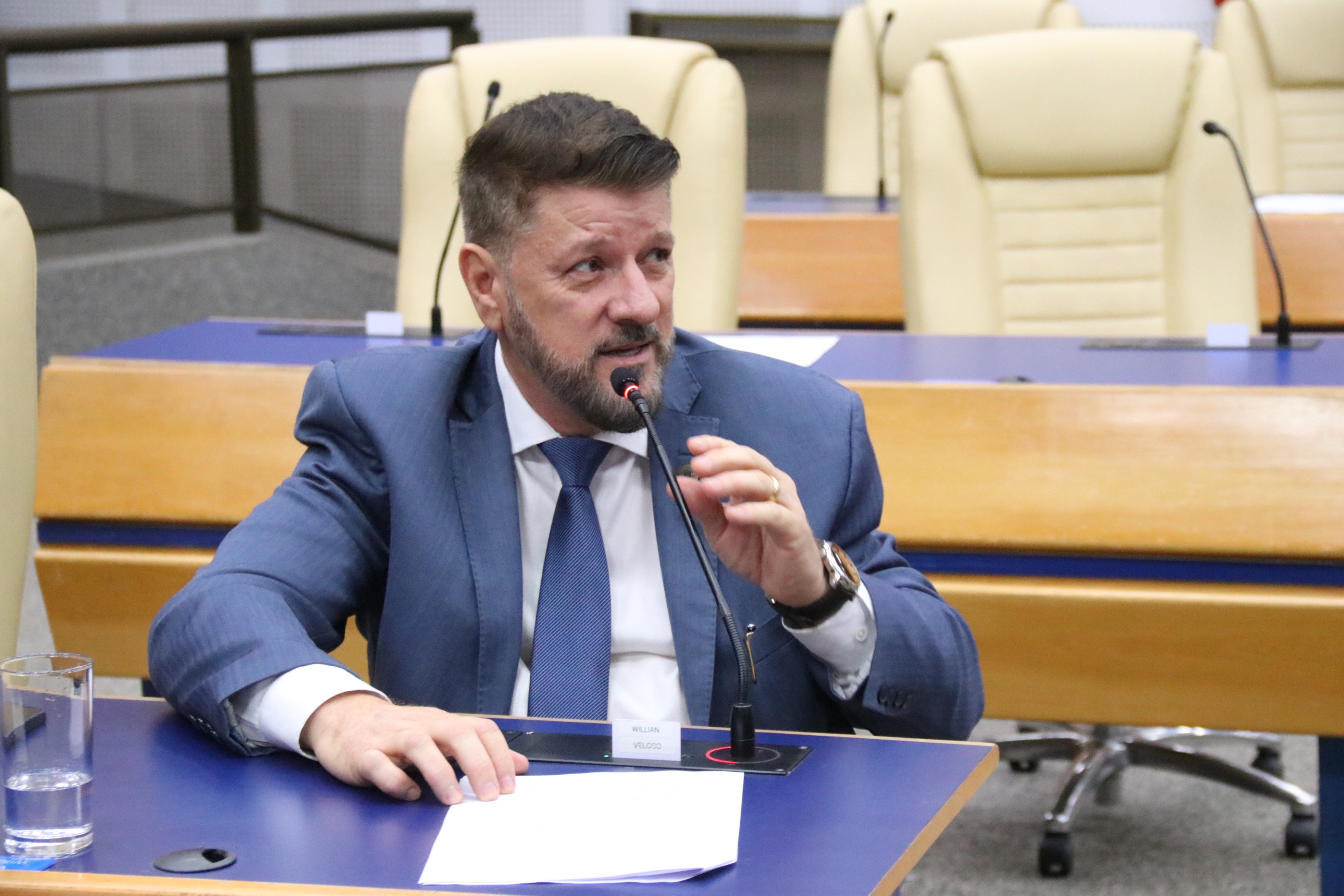 Pessoa com deficiência poderá desembarcar entre as paradas de ônibus