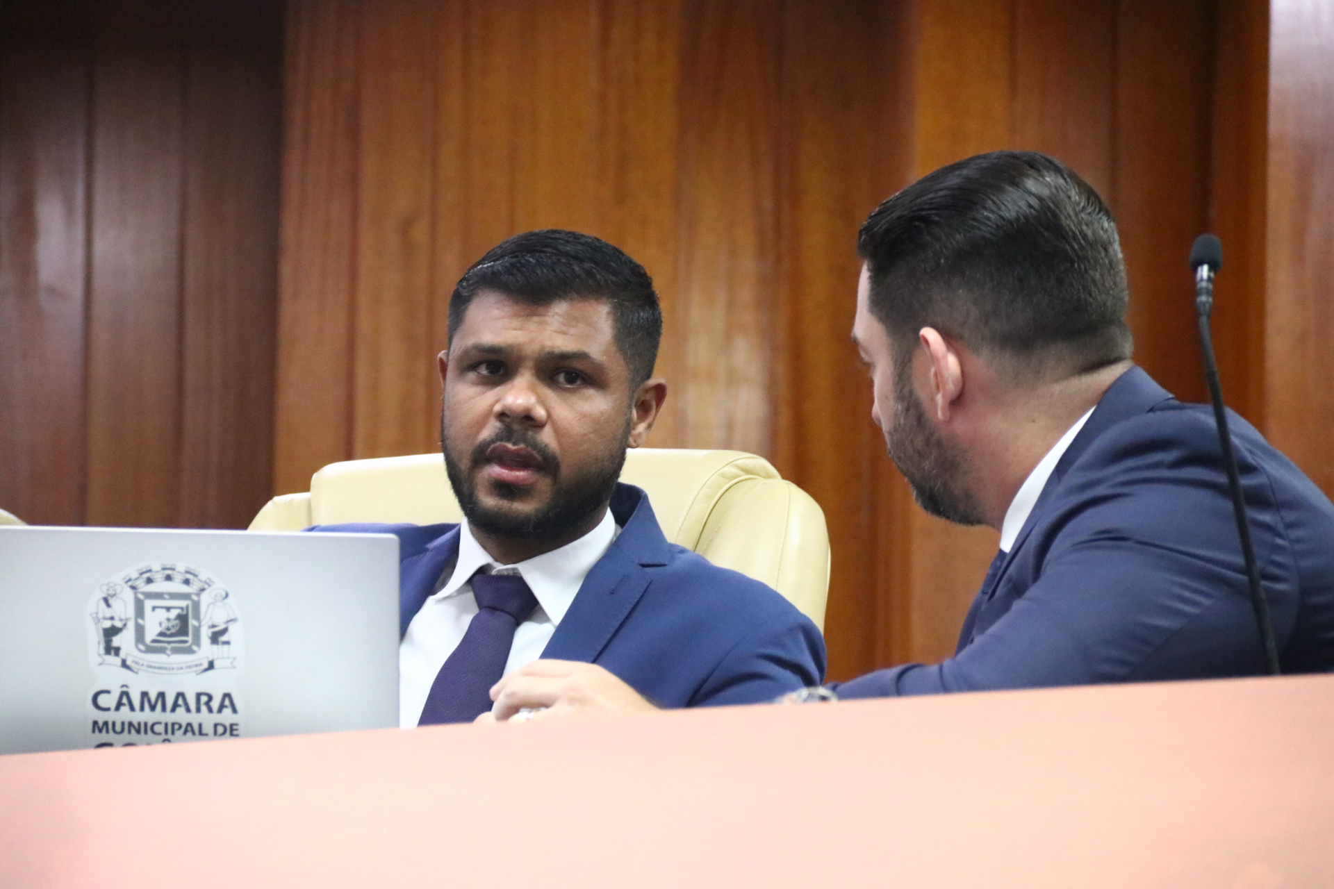 Plenário aprova projeto de Policarpo proposto por estudantes do Politizar