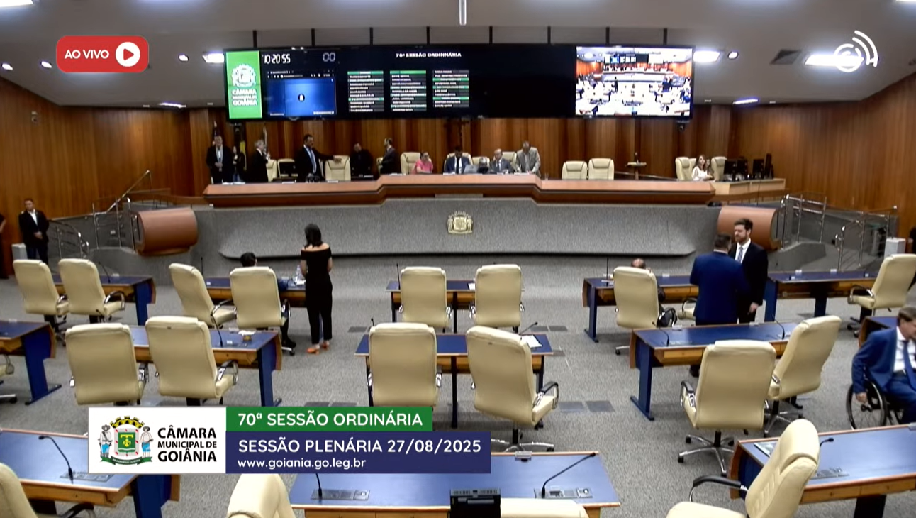 Plenário derruba veto do prefeito ao projeto Parada Segura