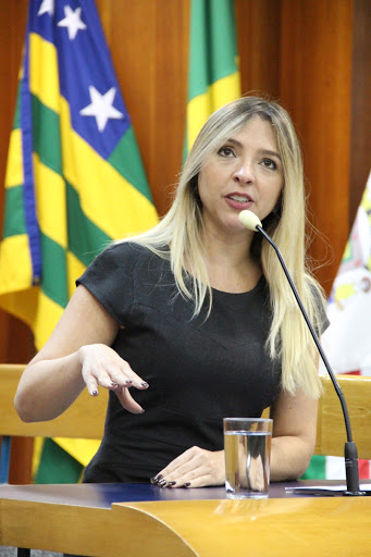 Projeto determina ensino obrigatório da Lei Maria da Penha em escolas públicas e privadas