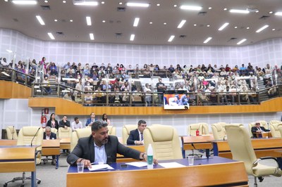 Plenário aprova, em 1ª votação, projetos da Prefeitura