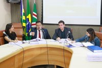Relatório final da CEI das Obras Paradas pede indiciamento de prefeito e secretários