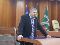 Requerimento pede instalação de CEI para apurar casos de fios soltos em postes