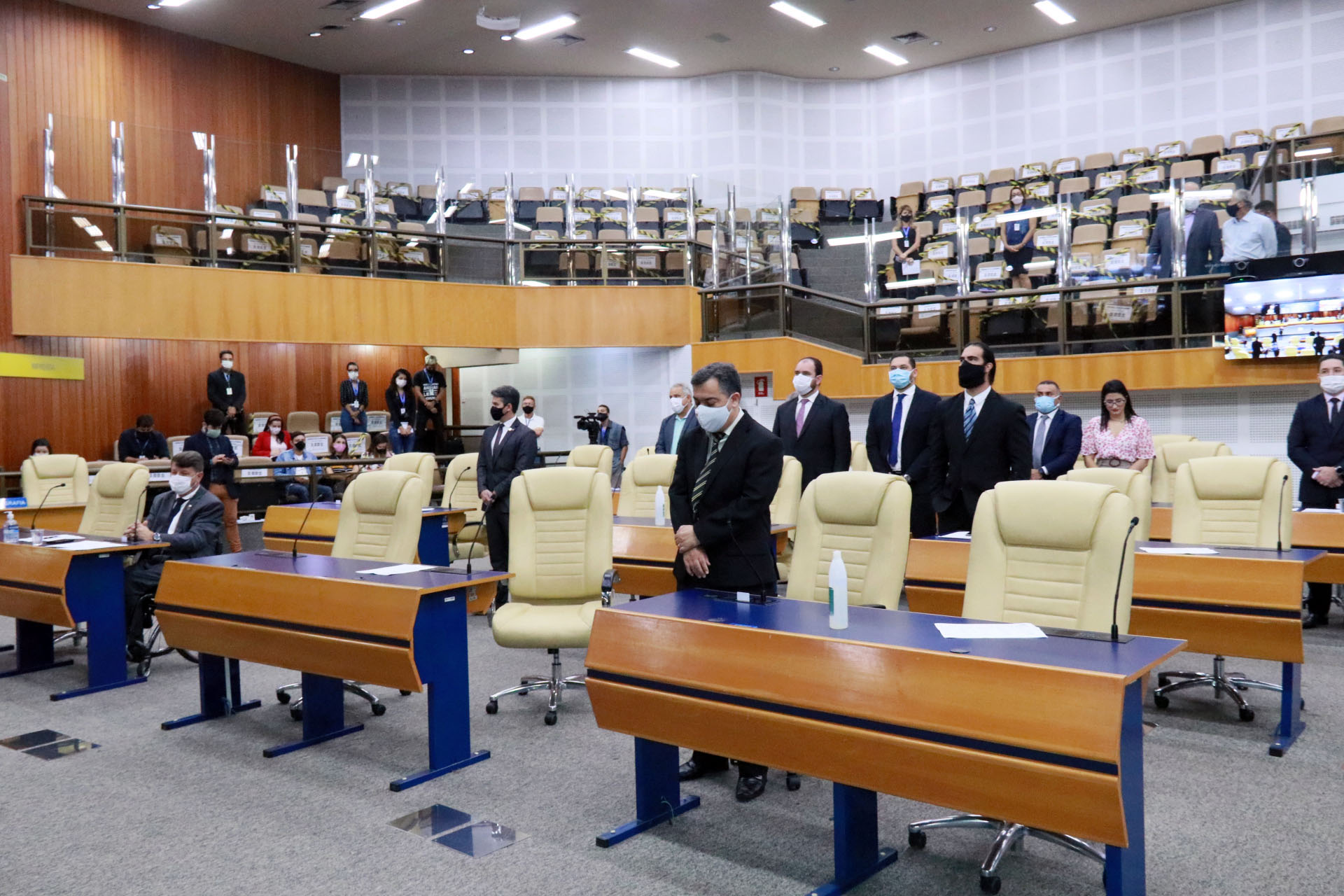 Requerimento que torna obrigatório uso de máscara no plenário é aprovado