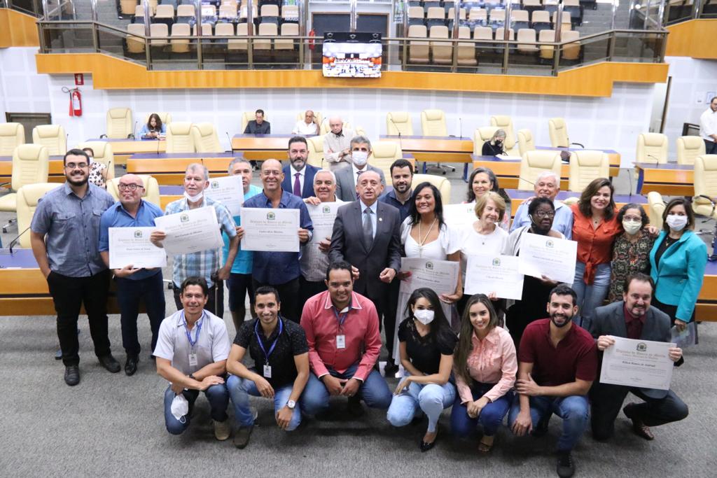 Sessão Especial homenageia participantes do Programa 'Novos Caminhos'