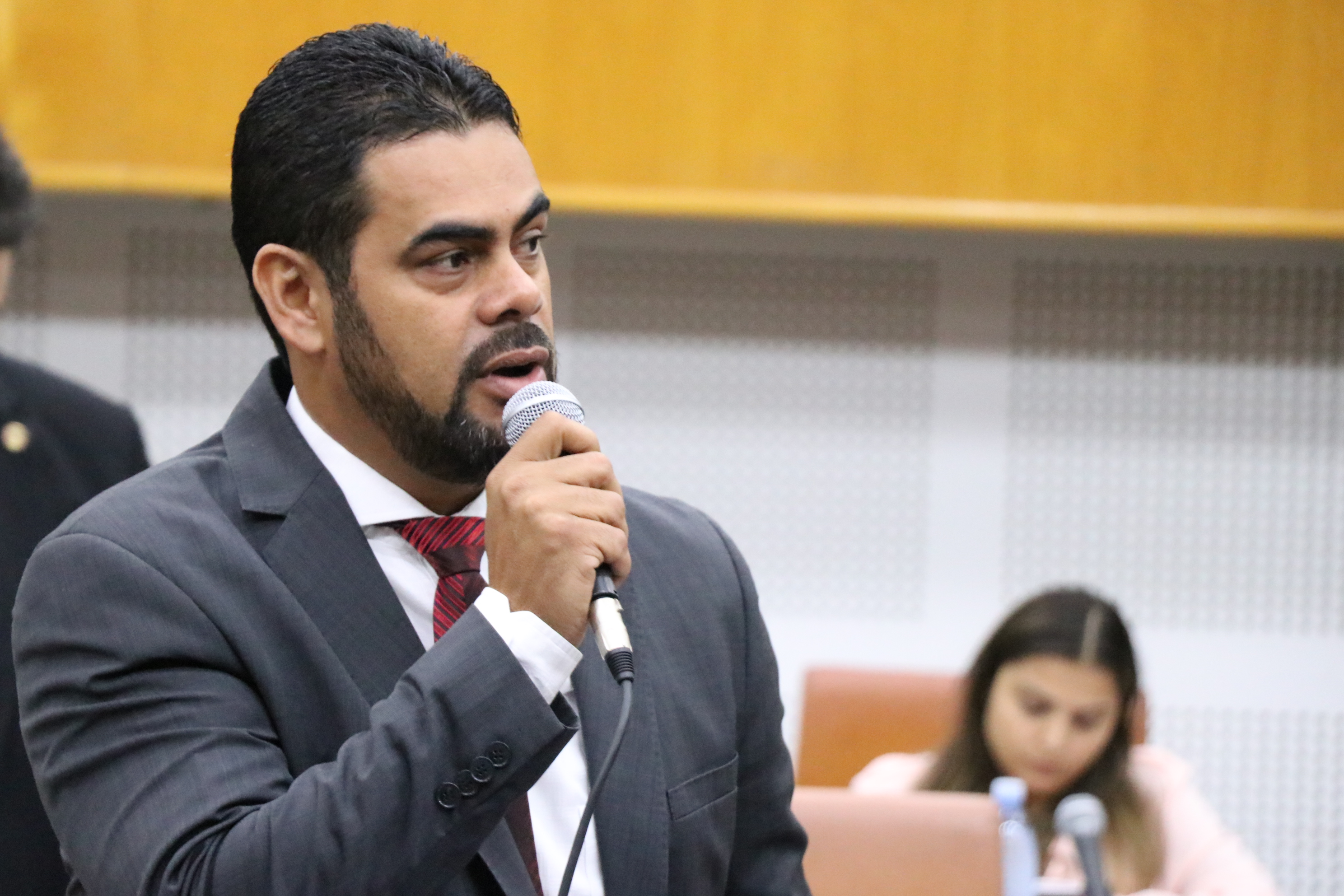 Tiãozinho Porto é o líder do Prefeito Iris Rezende na Câmara
