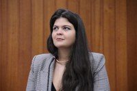 Aava Santiago cria projeto da primeira ouvidoria antirracista do Legislativo no Brasil