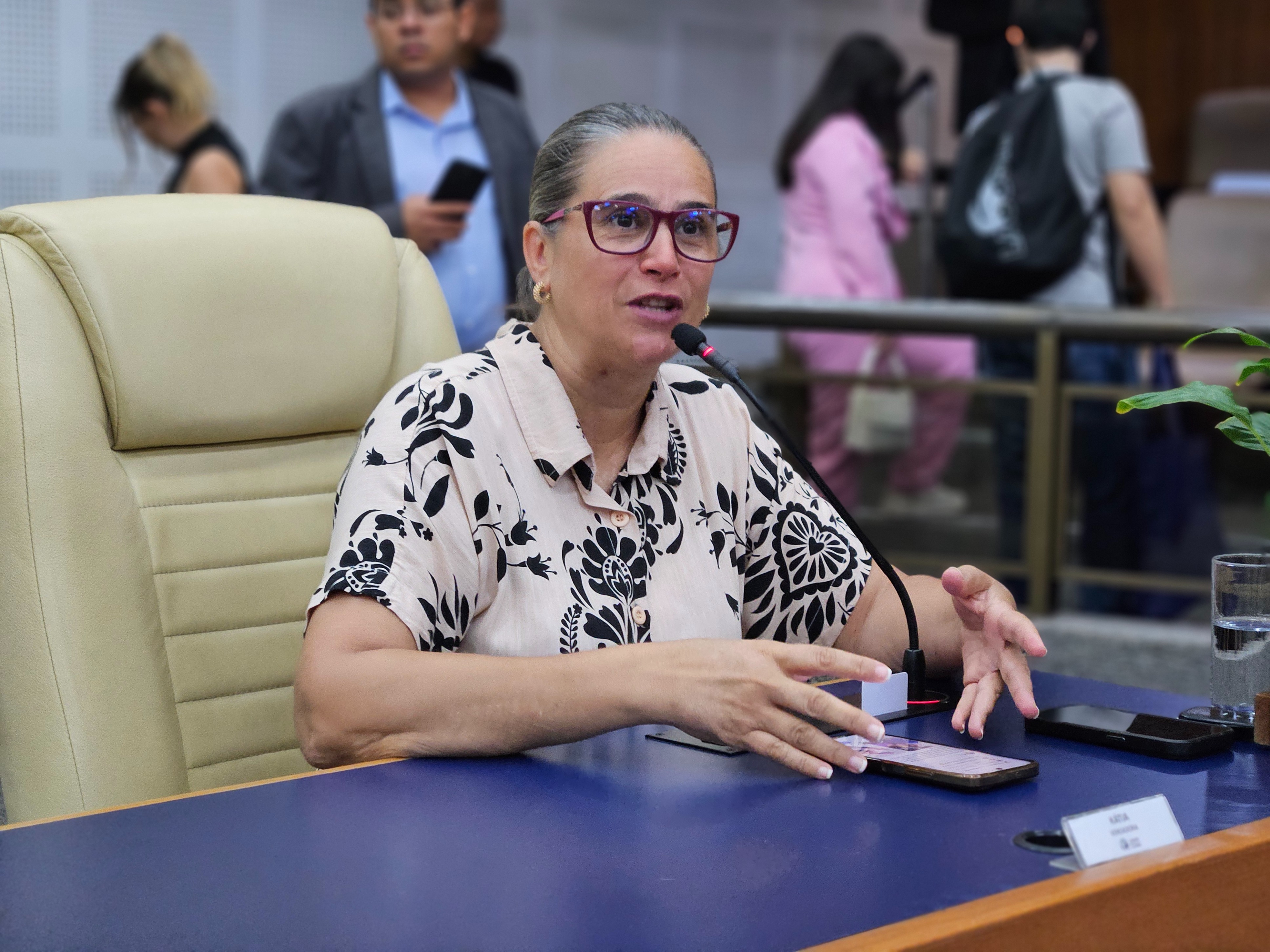 Plenário aprova criação de sala de acolhimento, em unidades de saúde, para mulheres vítimas de violência