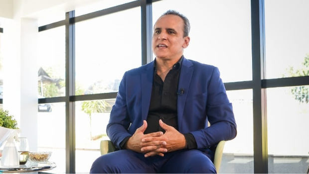 Zander Fábio assume mandato de vereador