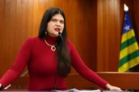 Aava Santiago aciona Ministério Público contra fechamento abrupto de unidades de educação infantil em Goiânia