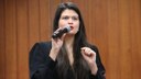 Aava Santiago propõe programa de reconstrução dentária para mulheres vítimas de violência Aava Santiago propõe programa de reconstrução dentária para mulheres vítimas de violência